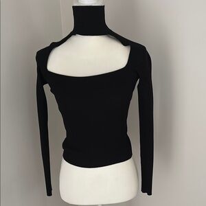 Zara Women's Black Cut-Out Long Sleeve Sweater